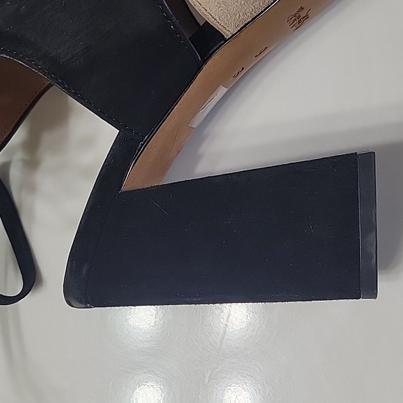 Coach Minetta Heel - Picture 8 of 10